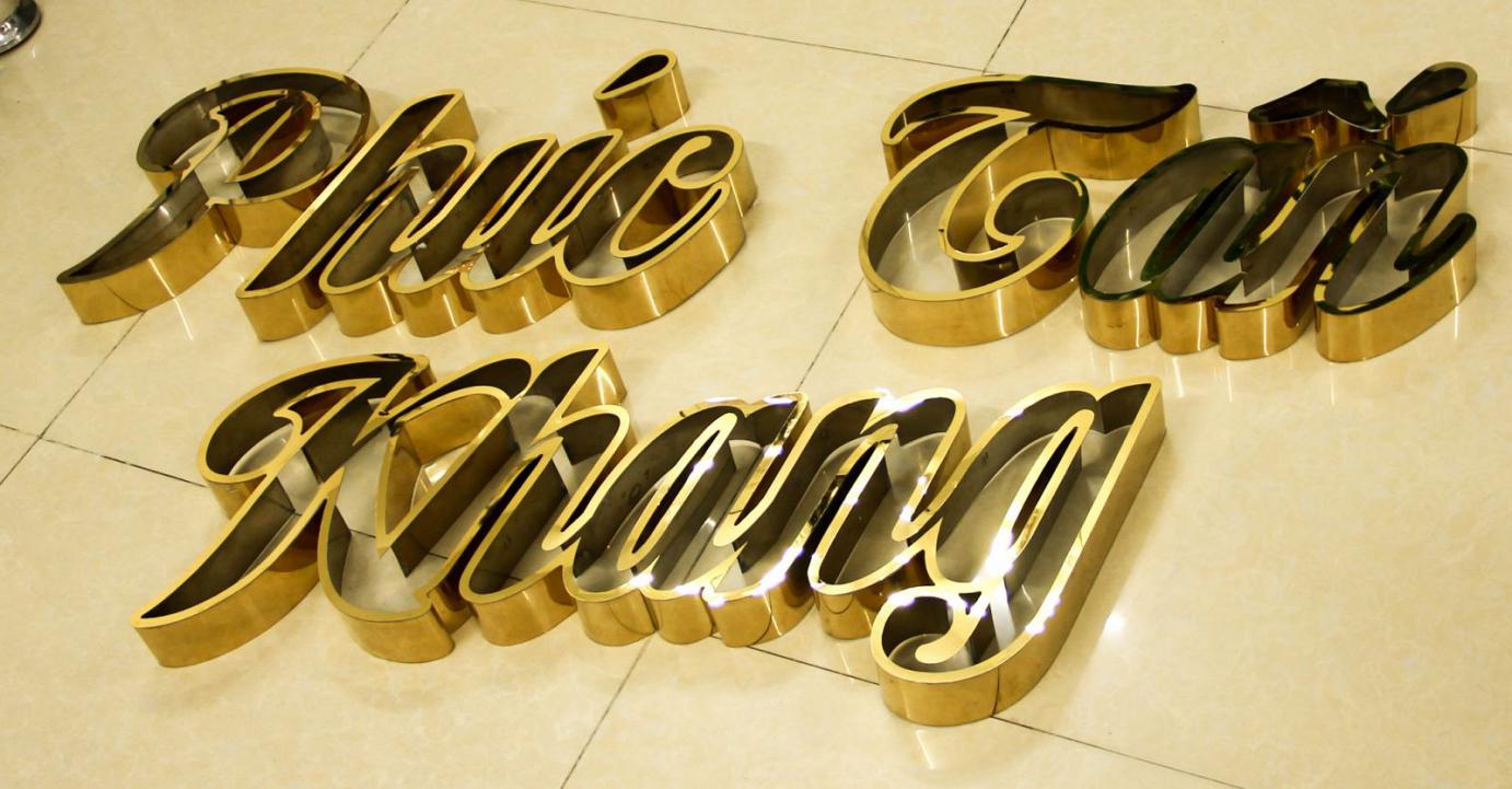 Chữ inox lồng mica hút nổi